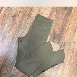 Nike Dri-FIT Khaki Leggings